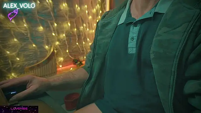 alex-volo online show from December 22, 2024, 2:28 am