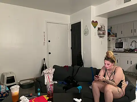SpunCandy online show from July 8, 2026, 2:38 am