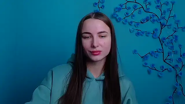 Eva Janee online show from January 19, 2026, 6:39 am