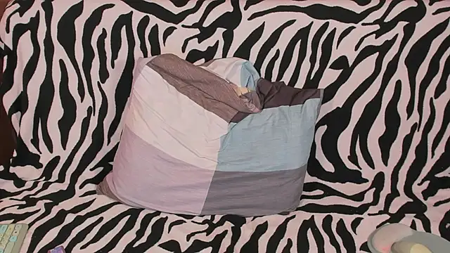 Snapshot of VeronikaKissuchi chatting on January 4, 2025, 4:44 am VeronikaKissuchi online show from January 4, 2025, 4:44 am