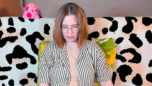 Snapshot of VeronikaKissuchi chatting on February 10, 2025, 8:21 pm VeronikaKissuchi online show from February 10, 2025, 8:21 pm