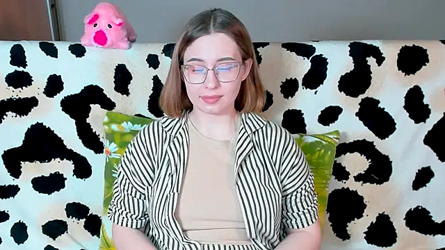 Snapshot of VeronikaKissuchi chatting on February 10, 2025, 11:23 pm VeronikaKissuchi online show from February 10, 2025, 11:23 pm