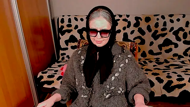 Snapshot of VeronikaKissuchi chatting on February 11, 2025, 3:29 pm VeronikaKissuchi online show from February 11, 2025, 3:29 pm