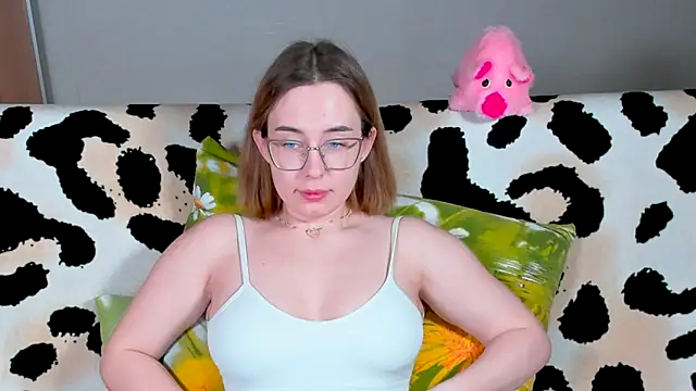 Snapshot of VeronikaKissuchi chatting on February 19, 2025, 1:08 am VeronikaKissuchi online show from February 19, 2025, 1:08 am