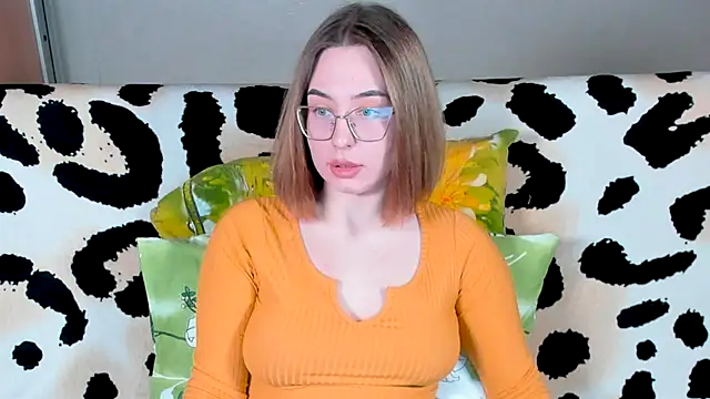 Snapshot of VeronikaKissuchi chatting on February 20, 2025, 9:42 pm VeronikaKissuchi online show from February 20, 2025, 9:42 pm