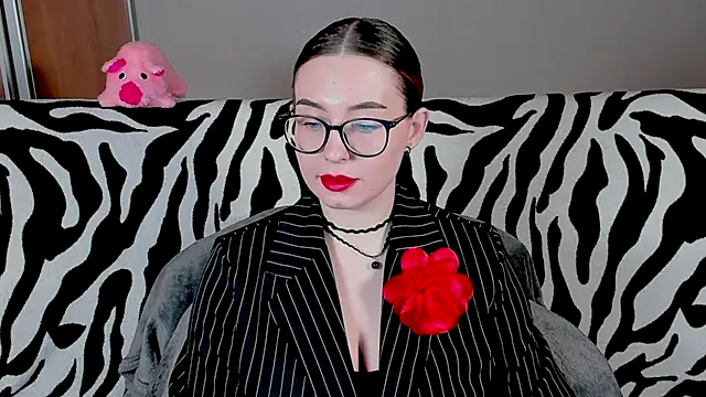 Snapshot of VeronikaKissuchi chatting on February 22, 2025, 2:50 am VeronikaKissuchi online show from February 22, 2025, 2:50 am