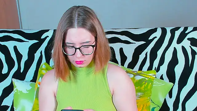 Snapshot of VeronikaKissuchi chatting on February 22, 2025, 7:03 pm VeronikaKissuchi online show from February 22, 2025, 7:03 pm