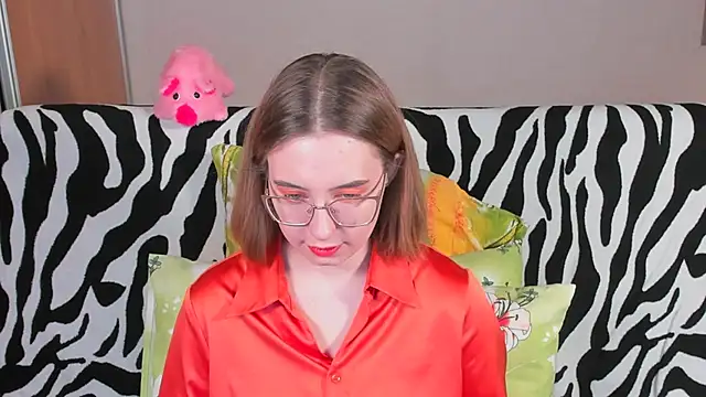 Snapshot of VeronikaKissuchi chatting on February 25, 2025, 11:22 pm VeronikaKissuchi online show from February 25, 2025, 11:22 pm