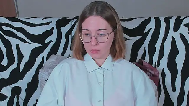 Snapshot of VeronikaKissuchi chatting on March 5, 2025, 6:01 pm VeronikaKissuchi online show from March 5, 2025, 6:01 pm