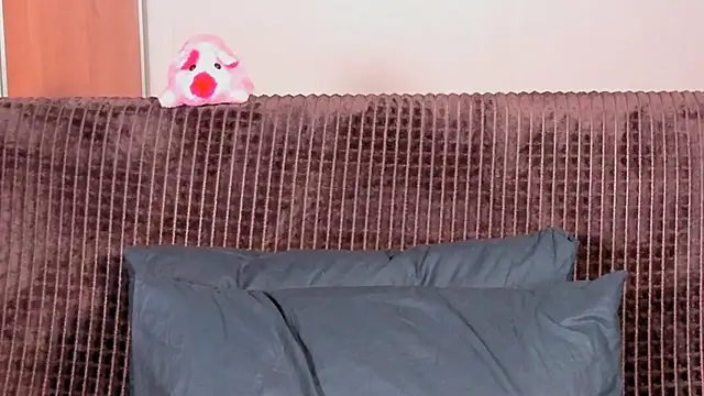 Snapshot of VeronikaKissuchi chatting on March 12, 2025, 12:53 am VeronikaKissuchi online show from March 12, 2025, 12:53 am