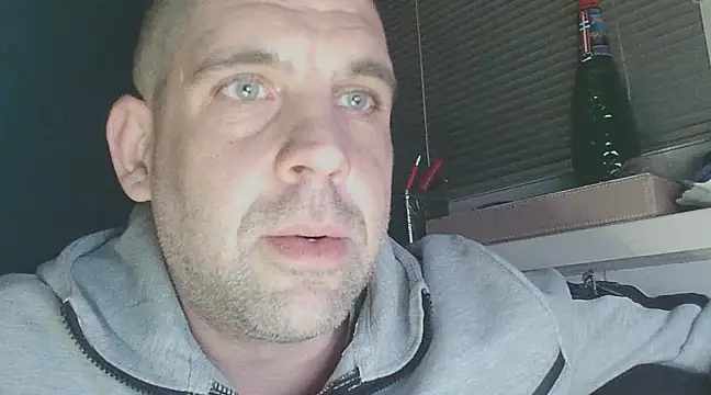 YouWantMe666 online show from February 10, 2025, 9:58 pm