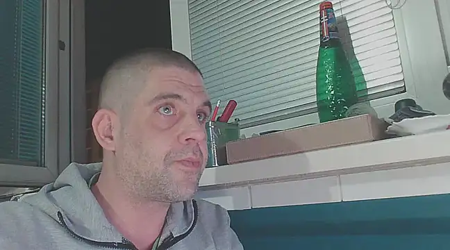 YouWantMe666 online show from February 11, 2025, 12:59 am