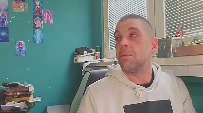 YouWantMe666 online show from February 14, 2025, 7:49 am