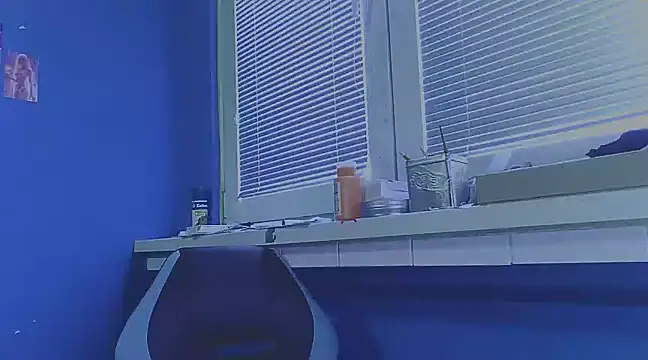 YouWantMe666 online show from February 22, 2025, 6:28 am