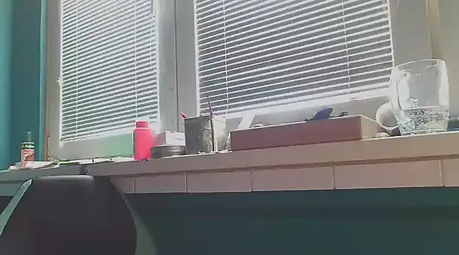 YouWantMe666 online show from February 22, 2025, 9:34 am