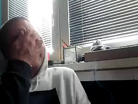 YouWantMe666 online show from February 22, 2025, 12:40 pm