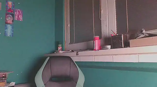 YouWantMe666 online show from February 24, 2025, 10:14 pm