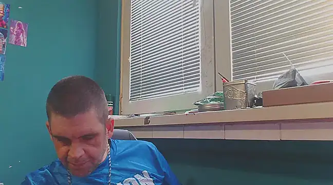 YouWantMe666 online show from February 27, 2025, 2:43 pm