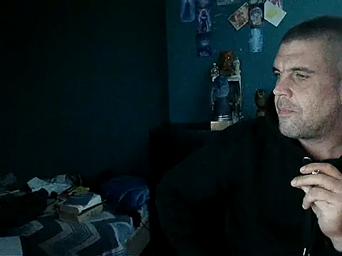 YouWantMe666 online show from September 17, 2025, 4:52 pm