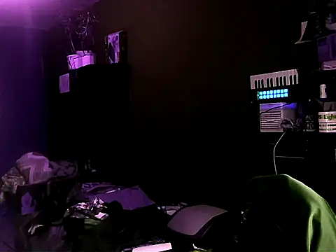 YouWantMe666 online show from October 10, 2025, 7:07 am