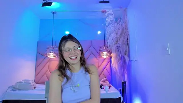 AngelaaCute  online show from February 26, 2025, 3:19 pm