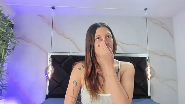 AngelaaCute  online show from October 15, 2025, 12:16 pm