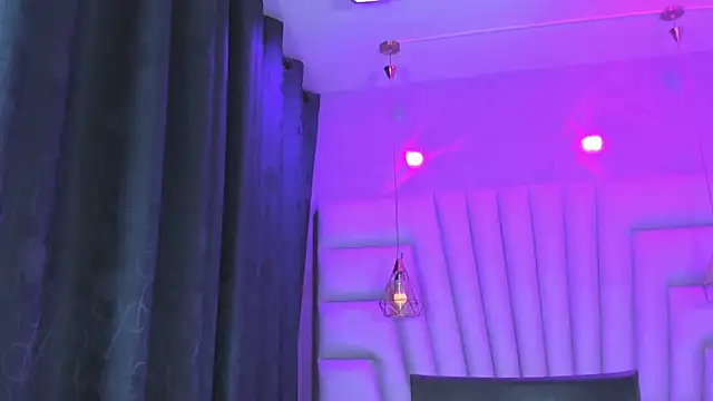 AngelaaCute  online show from April 1, 2026, 12:17 pm