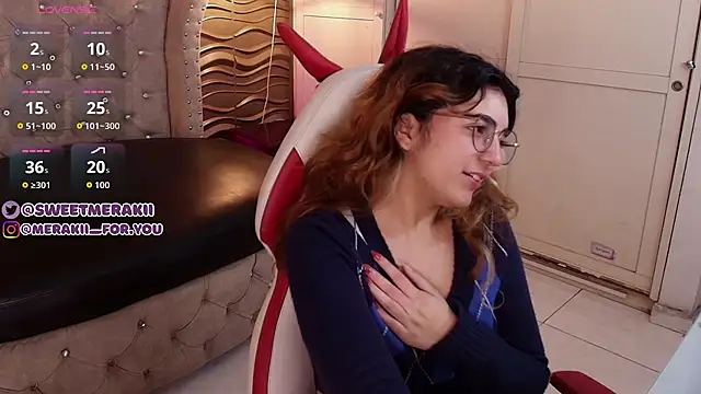 meraki fraise online show from December 14, 2025, 2:33 pm