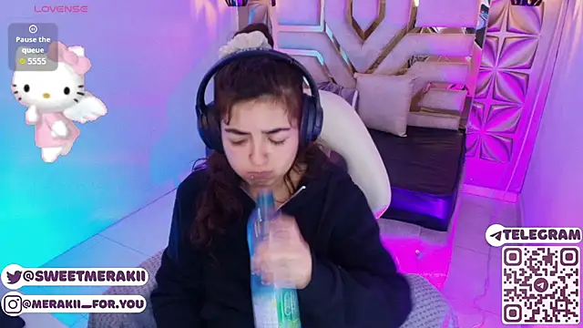 meraki fraise online show from March 6, 2026, 3:14 am