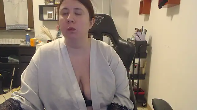 valerysexy online show from December 3, 2025, 10:08 pm