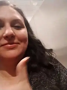 Snapshot of Squirtdream707 chatting on February 19, 2025, 8:10 pm Squirtdream707 online show from February 19, 2025, 8:10 pm