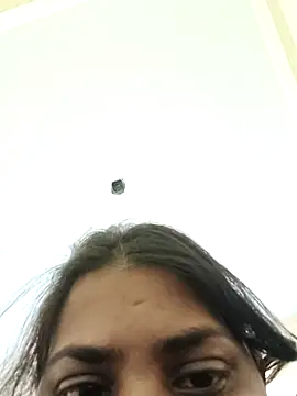 Hotmilfxox online show from April 5, 2026, 7:44 pm