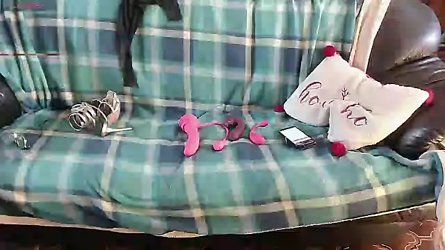 LauraMonolo online show from February 27, 2026, 7:08 am