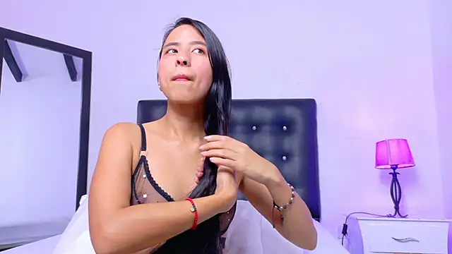Snapshot of Skinny_hottie18 chatting on October 12, 2025, 2:16 pm Skinny hottie18 online show from October 12, 2025, 2:16 pm