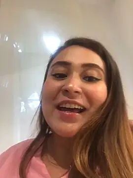 Snapshot of dulce_santamaria chatting on December 9, 2024, 9:48 pm dulce santamaria online show from December 9, 2024, 9:48 pm