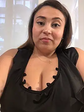 Snapshot of dulce_santamaria chatting on December 18, 2024, 9:51 pm dulce santamaria online show from December 18, 2024, 9:51 pm