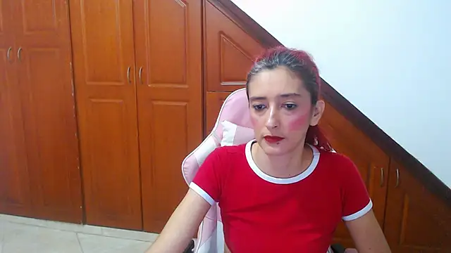 Snapshot of Ruby_Your_Milf chatting on December 18, 2025, 6:47 pm Ruby Your Milf online show from December 18, 2025, 6:47 pm