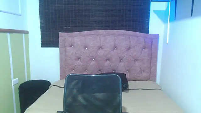 Ruby Your Milf online show from May 20, 2026, 6:36 pm