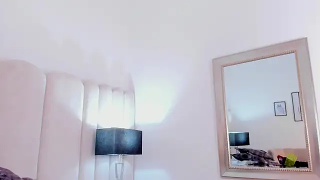 Snapshot of AnnyCherry_ chatting on December 2, 2024, 1:25 am AnnyCherry  online show from December 2, 2024, 1:25 am