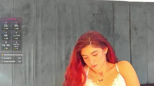 Snapshot of AnnyCherry_ chatting on December 5, 2024, 4:20 am AnnyCherry  online show from December 5, 2024, 4:20 am
