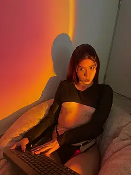 Snapshot of AnnyCherry_ chatting on February 5, 2025, 7:42 pm AnnyCherry  online show from February 5, 2025, 7:42 pm