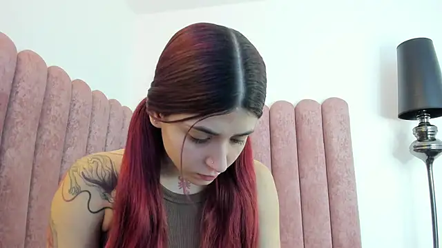 AnnyCherry  online show from December 15, 2025, 5:39 pm