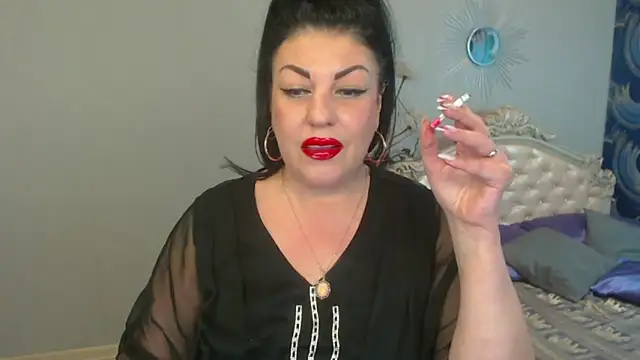 Snapshot of LadyMargoFontana chatting on May 16, 2026, 3:58 am LadyMargoFontana online show from May 16, 2026, 3:58 am