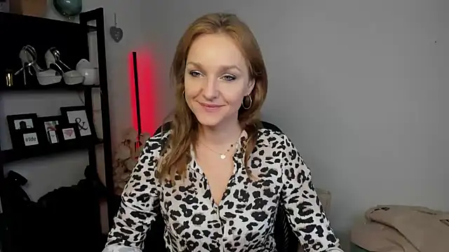 AliciaDesire online show from March 17, 2026, 7:01 am