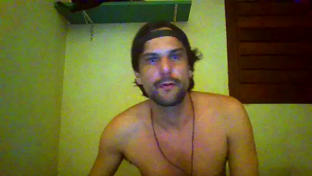 Snapshot of couplemilk chatting on June 5, 2026, 10:59 pm couplemilk online show from June 5, 2026, 10:59 pm