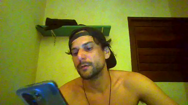 Snapshot of couplemilk chatting on June 11, 2026, 10:41 pm couplemilk online show from June 11, 2026, 10:41 pm