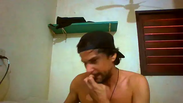 Snapshot of couplemilk chatting on June 16, 2026, 5:37 pm couplemilk online show from June 16, 2026, 5:37 pm
