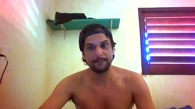 Snapshot of couplemilk chatting on June 19, 2026, 4:44 pm couplemilk online show from June 19, 2026, 4:44 pm