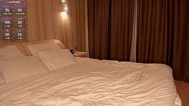 IsabellaTorrance online show from January 24, 2025, 7:18 pm