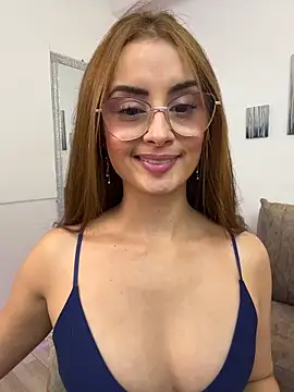 MiaaLoren online show from February 6, 2026, 5:05 pm